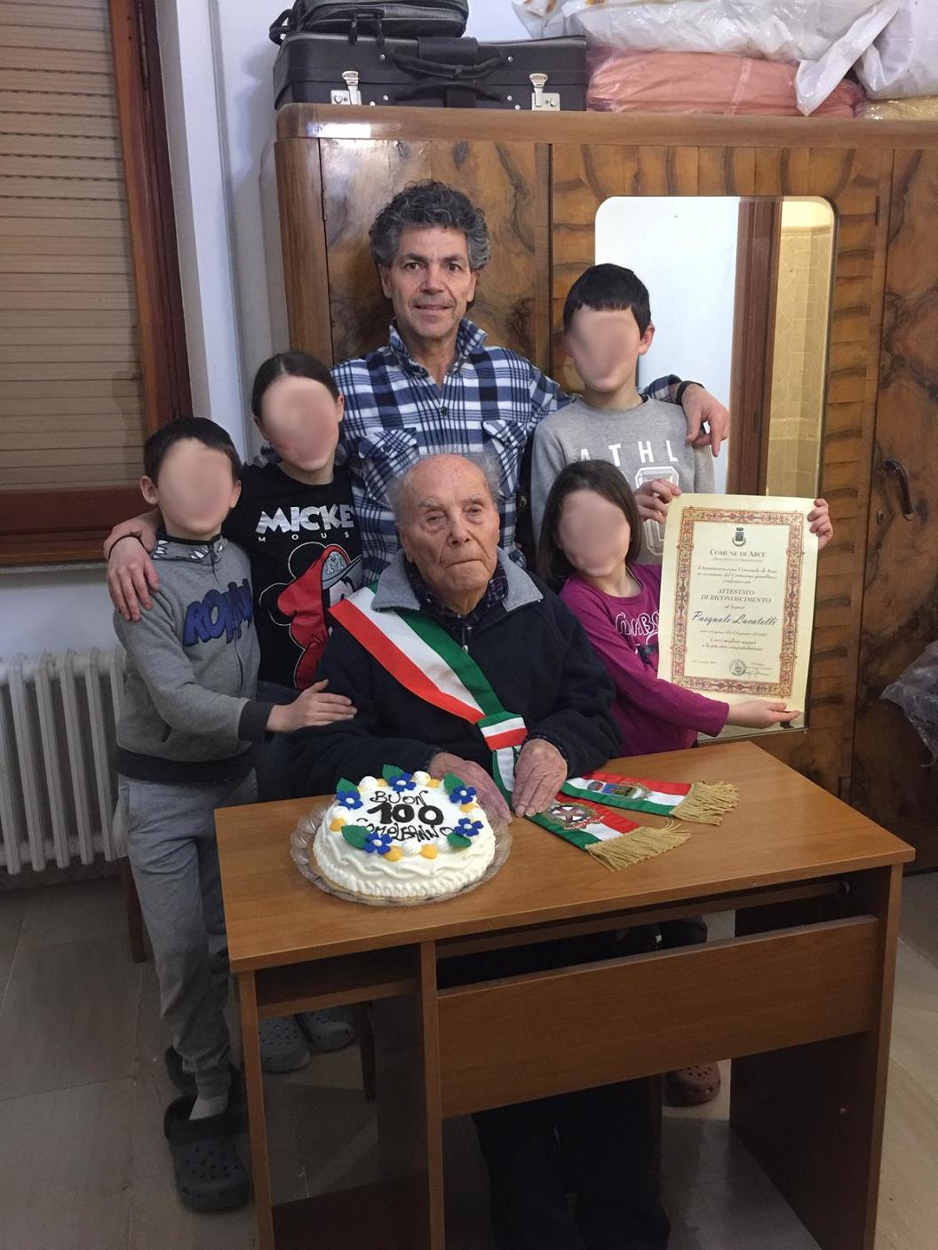 Arce Nonno Pasquale Compie Anni Gli Auguri Di Comune E Polizia